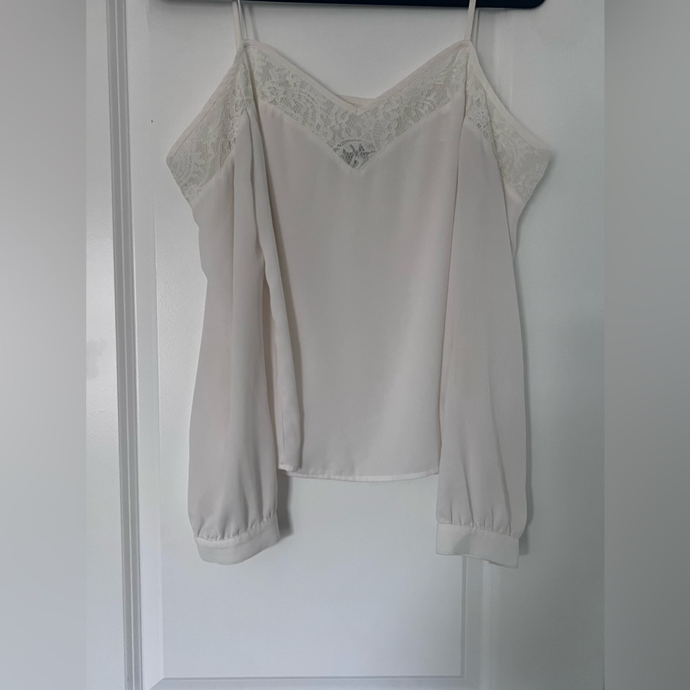 Express Blouse - Off the Shoulder - Size M